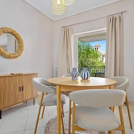 Apartment Elegant For 8, 3 Min From Chalkís