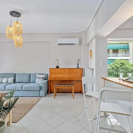 Apartment Elegant For 8, 3 Min From Chalkís